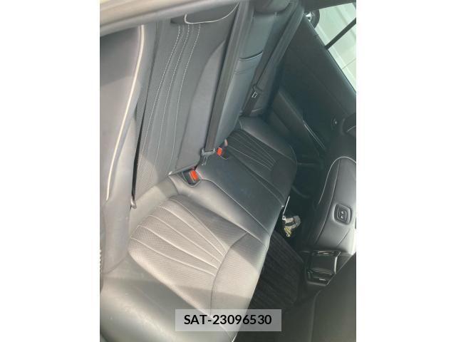 Toyota CROWN SEDAN 2018-12 8658566-15