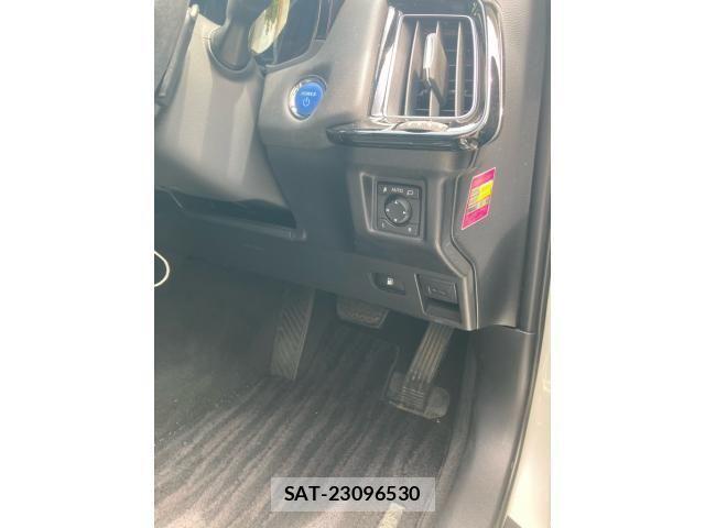 Toyota CROWN SEDAN 2018-12 8658566-19