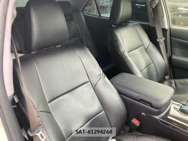 Toyota CROWN SEDAN 2014-09 8666005-11