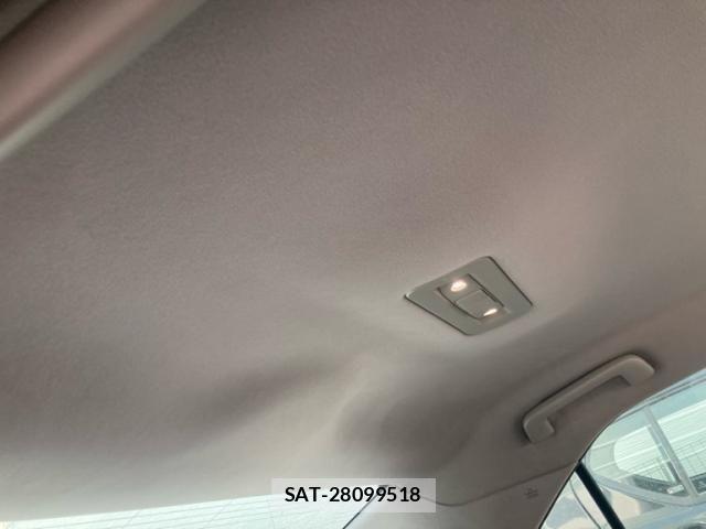 Toyota CROWN SEDAN 2017-11 8658578-11