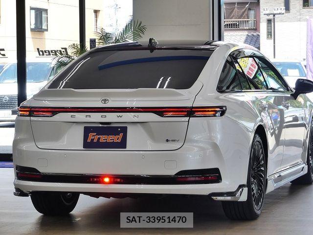 Toyota CROWN SEDAN 2025-06 8658558-9