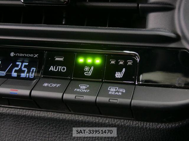 Toyota CROWN SEDAN 2025-06 8658558-13
