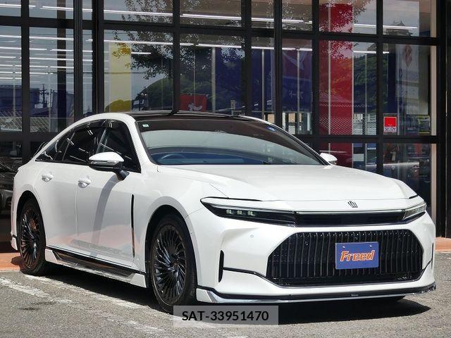 Toyota CROWN SEDAN 2025-06 8658558-4