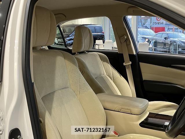 Toyota CROWN SEDAN 2016-03 8658574-10