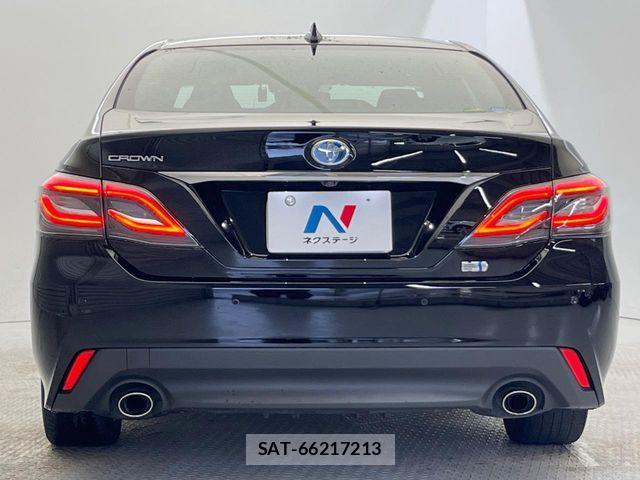 Toyota CROWN SEDAN 2019-03 8666002-17