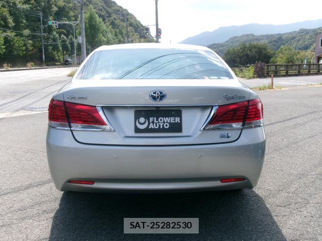Toyota CROWN SEDAN 2015-05 8666004-7