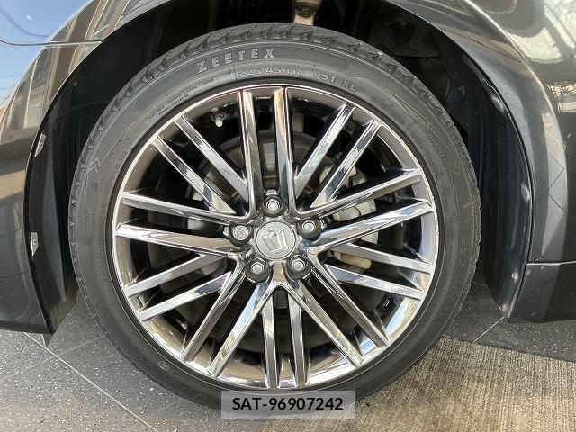 Toyota CROWN SEDAN 2013-08 8658567-10