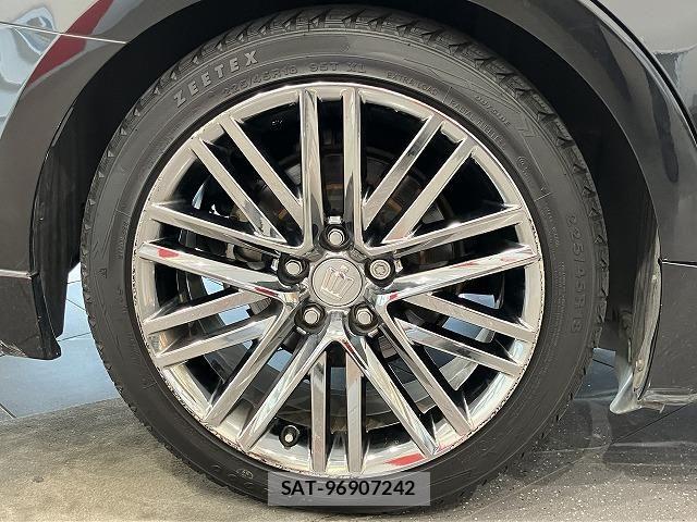 Toyota CROWN SEDAN 2013-08 8658567-13