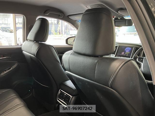 Toyota CROWN SEDAN 2013-08 8658567-18