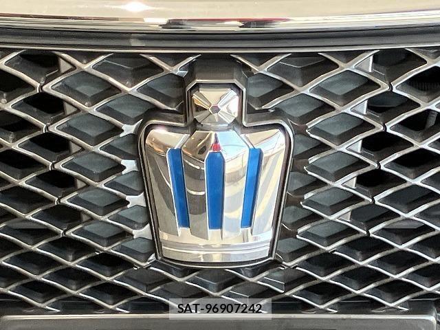 Toyota CROWN SEDAN 2013-08 8658567-23