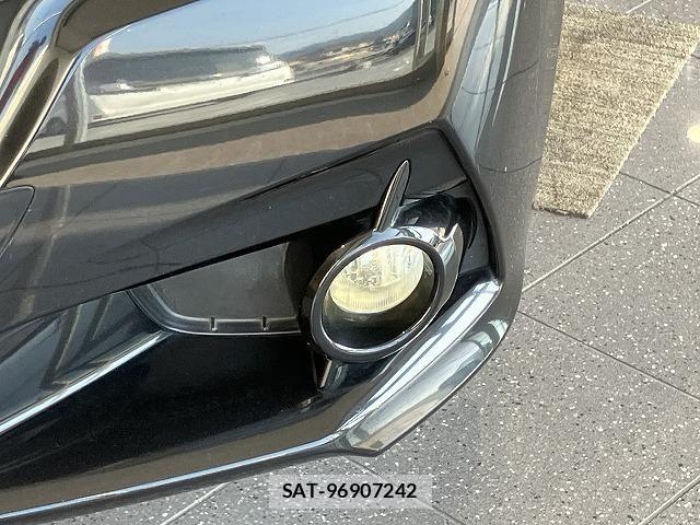 Toyota CROWN SEDAN 2013-08 8658567-25