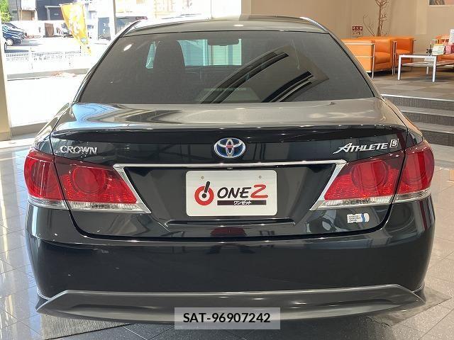 Toyota CROWN SEDAN 2013-08 8658567-2