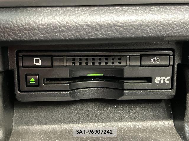 Toyota CROWN SEDAN 2013-08 8658567-7