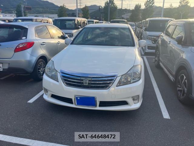 Toyota CROWN SEDAN 2011-11 8658583-1