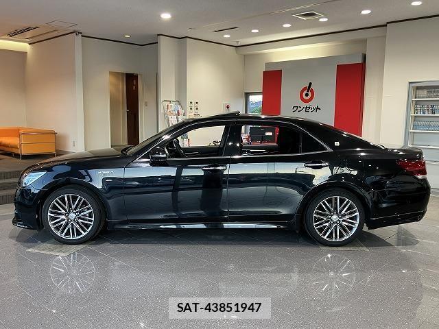 Toyota CROWN SEDAN 2013-02 8658569-17