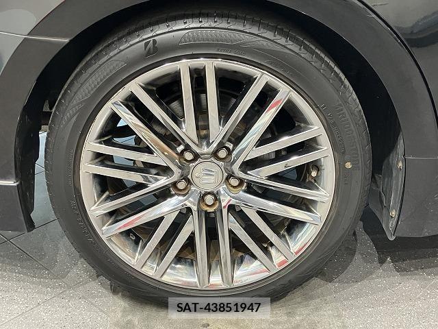 Toyota CROWN SEDAN 2013-02 8658569-22