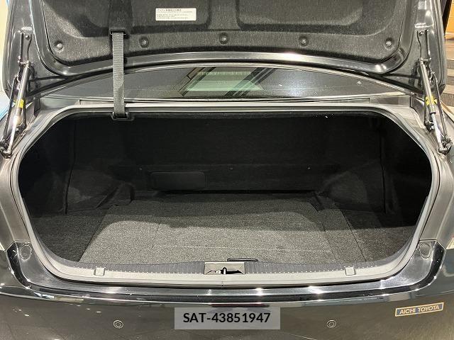 Toyota CROWN SEDAN 2013-02 8658569-27