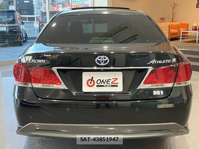 Toyota CROWN SEDAN 2013-02 8658569-2