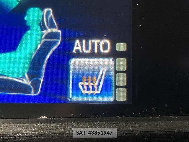 Toyota CROWN SEDAN 2013-02 8658569-5