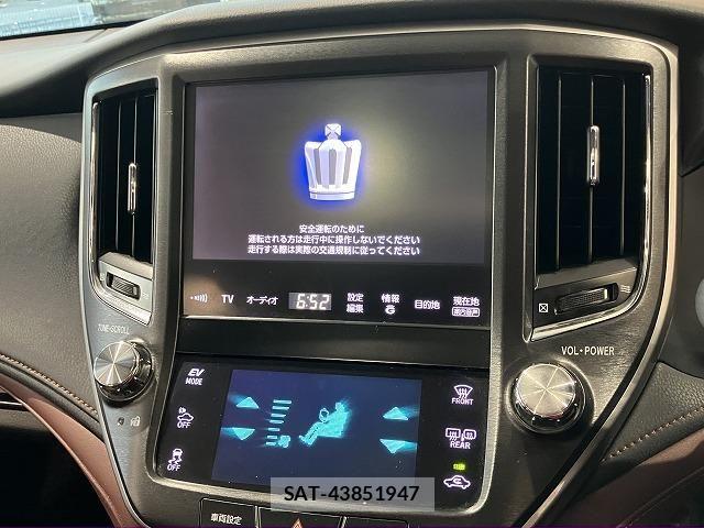 Toyota CROWN SEDAN 2013-02 8658569-7