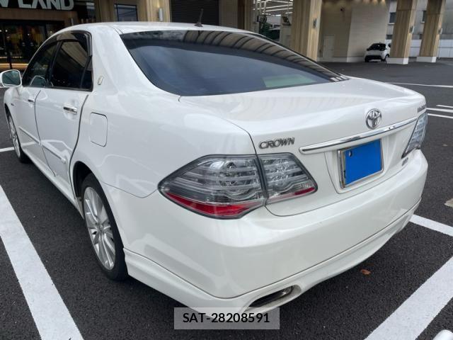 Toyota CROWN SEDAN 2009-09 8666009-3