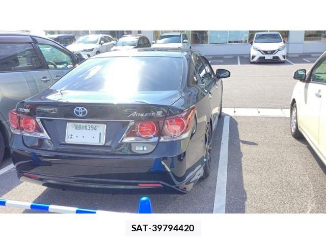 Toyota CROWN SEDAN 2017-11 8658579-1