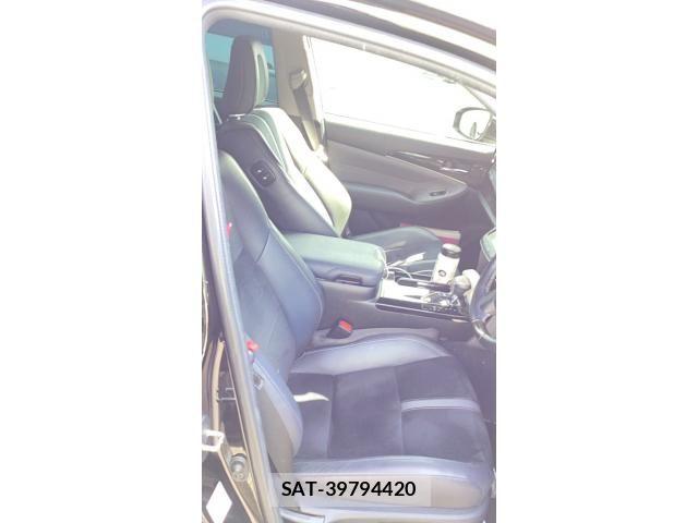 Toyota CROWN SEDAN 2017-11 8658579-7