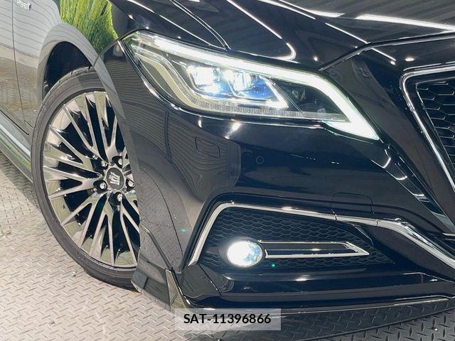 Toyota CROWN SEDAN 2018-12 8665994-13