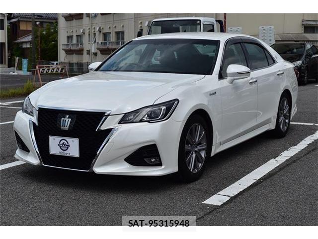 Toyota CROWN SEDAN 2016-03 8658575-0