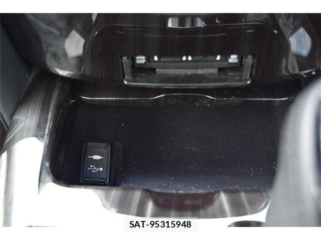 Toyota CROWN SEDAN 2016-03 8658575-18