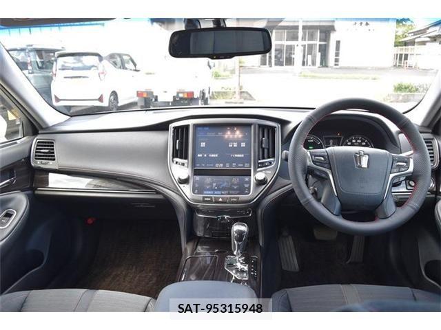 Toyota CROWN SEDAN 2016-03 8658575-1