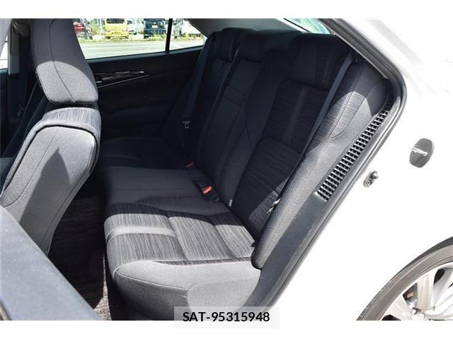 Toyota CROWN SEDAN 2016-03 8658575-26