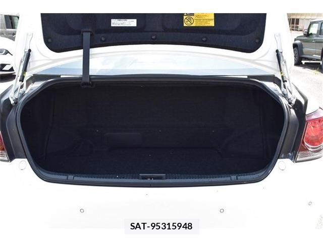 Toyota CROWN SEDAN 2016-03 8658575-28