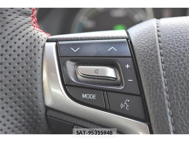 Toyota CROWN SEDAN 2016-03 8658575-6