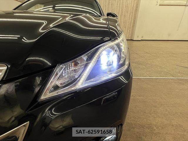 Toyota CROWN SEDAN 2013-08 8658573-11