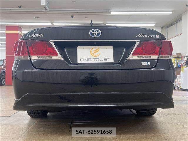 Toyota CROWN SEDAN 2013-08 8658573-17
