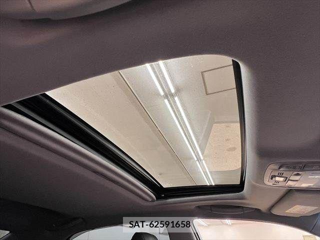 Toyota CROWN SEDAN 2013-08 8658573-3
