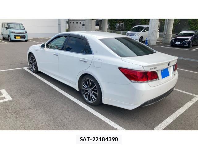 Toyota CROWN SEDAN 2014-03 8666007-1