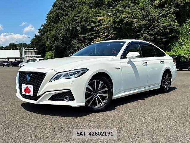 Toyota CROWN SEDAN 2019-11 8658564-0