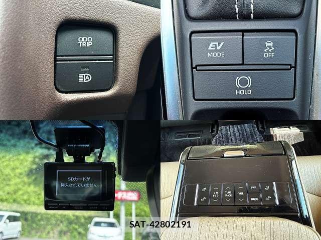 Toyota CROWN SEDAN 2019-11 8658564-4