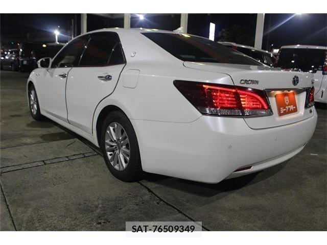 Toyota CROWN SEDAN 2013-10 8658580-10