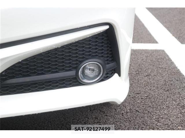 Toyota CROWN SEDAN 2018-06 8658568-29