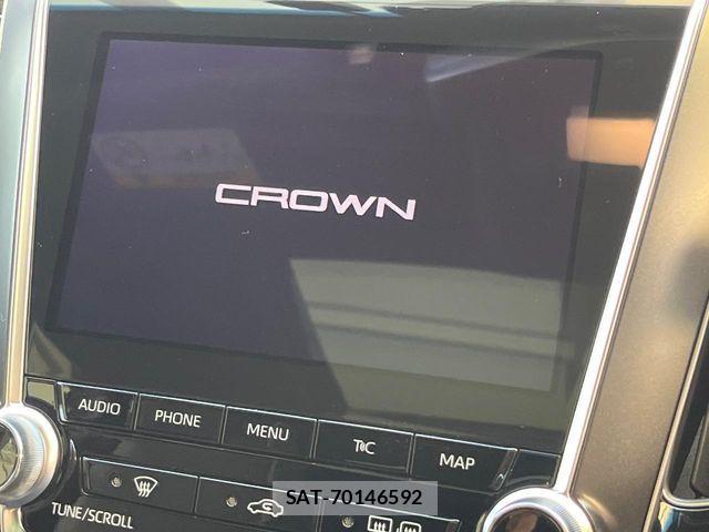 Toyota CROWN SEDAN 2018-08 8665996-2