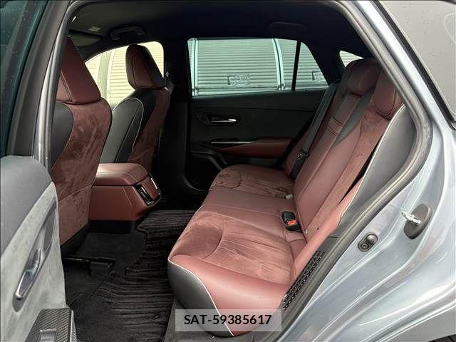 Toyota CROWN SEDAN 2019-01 8658572-8