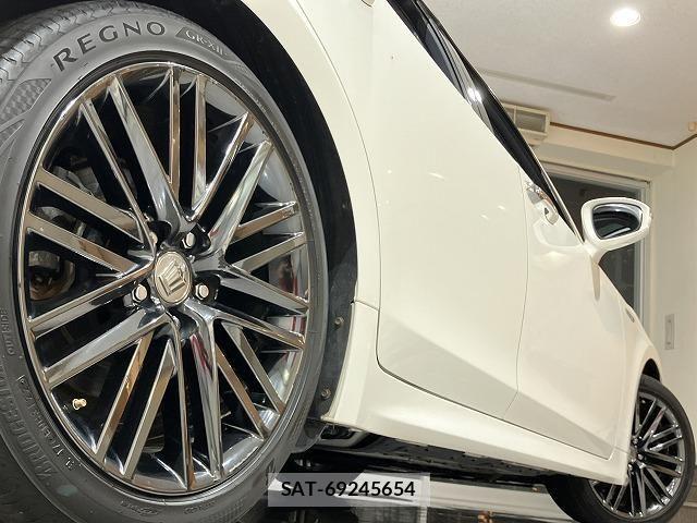 Toyota CROWN SEDAN 2015-07 8658570-16