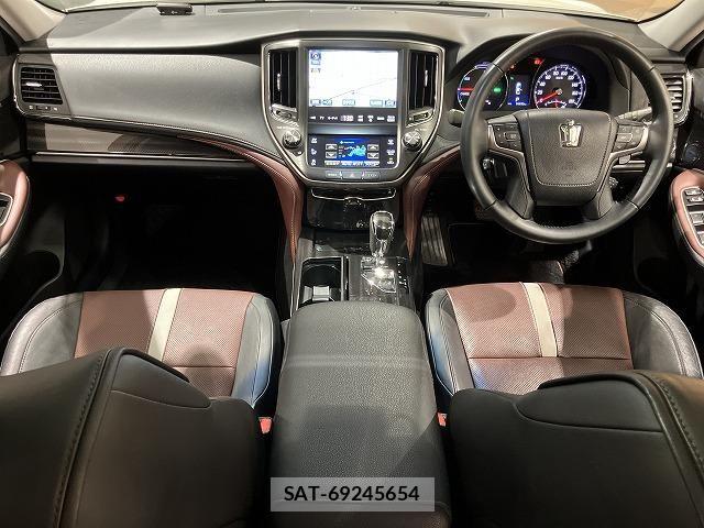 Toyota CROWN SEDAN 2015-07 8658570-1