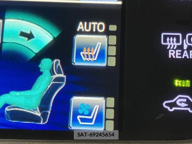 Toyota CROWN SEDAN 2015-07 8658570-6