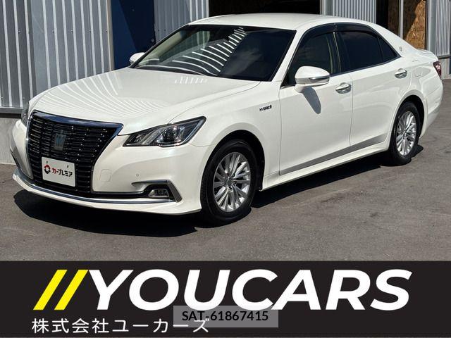 Toyota CROWN SEDAN 2015-11 8658576-0