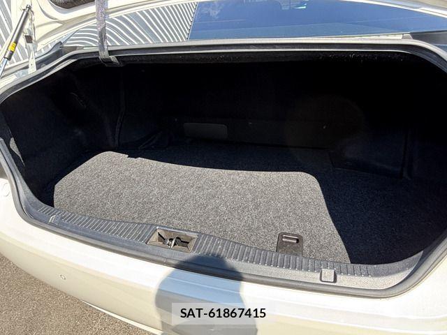 Toyota CROWN SEDAN 2015-11 8658576-19