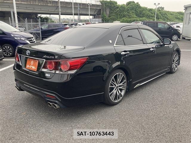 Toyota CROWN SEDAN 2016-02 8658581-9